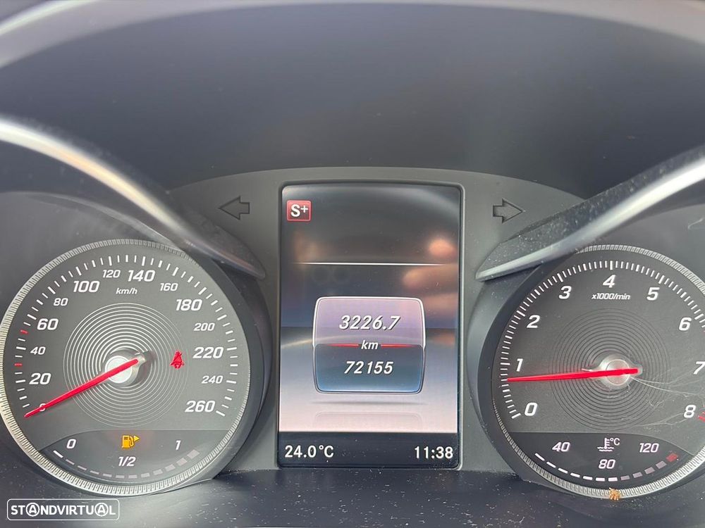 Mercedes-Benz C 200 AMG Line - 11
