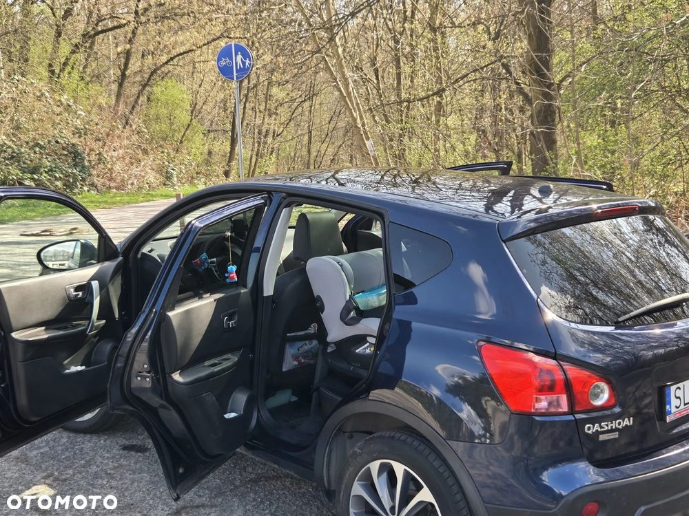 Nissan Qashqai 2.0 dCi 4x4 Tekna - 6