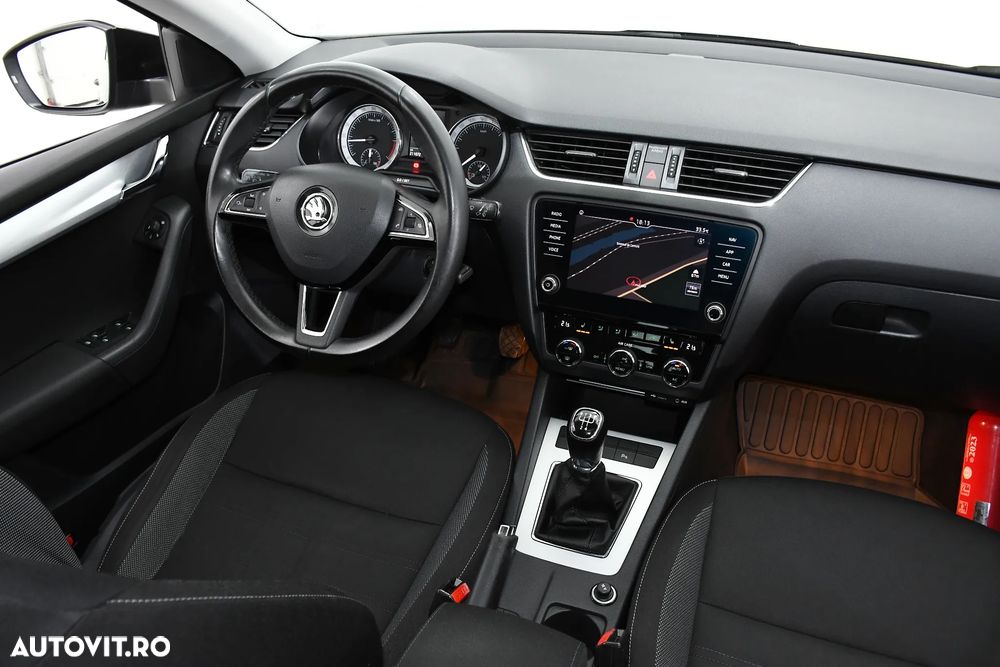 Skoda Octavia 1.6 TDI Style - 5