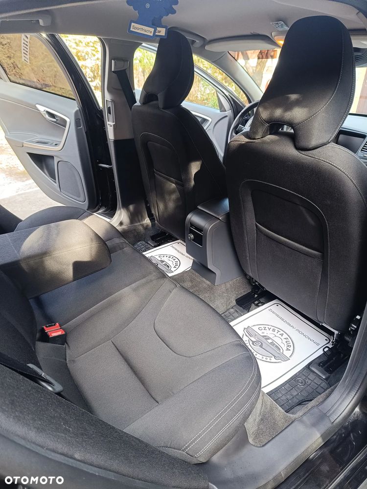 Volvo S60 D4 Drive-E Kinetic - 11