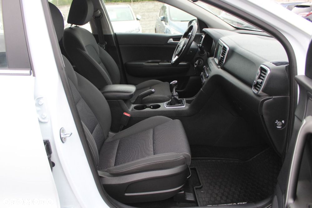 Kia Sportage - 23