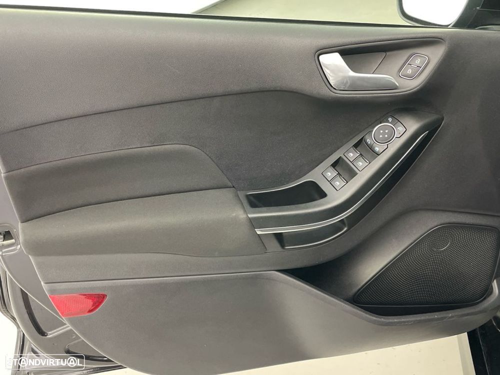 Ford Fiesta 1.0 EcoBoost ST-Line — fotografia 16