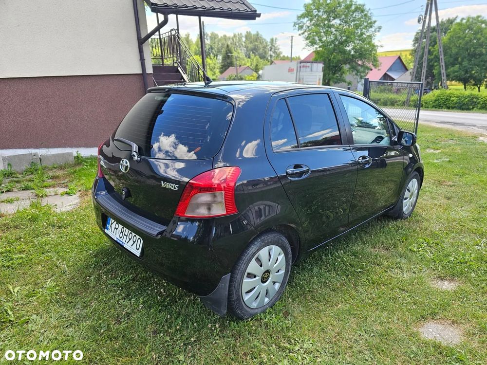 Toyota Yaris 1.3 VVT-i Sol - 16
