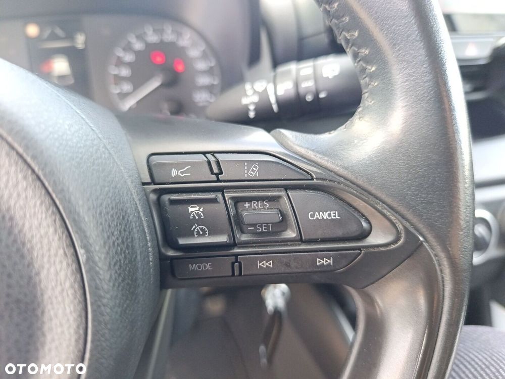 Toyota Yaris - 33