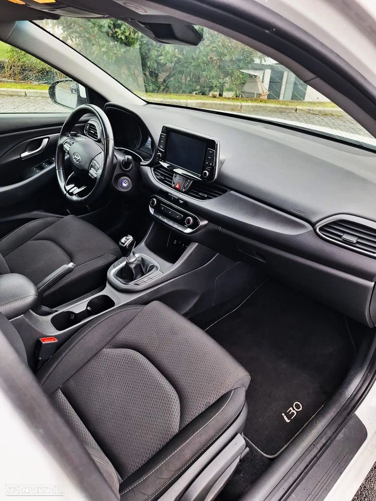 Hyundai i30 1.6 CRDI STyle - 11