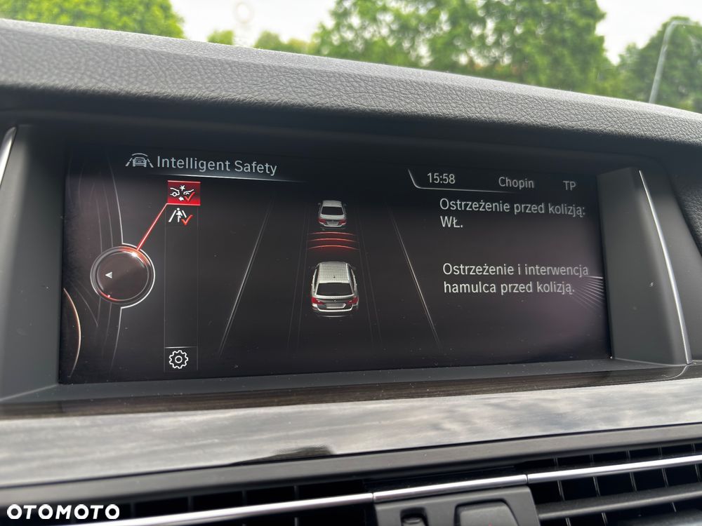 BMW Seria 5 520d xDrive Luxury Line - 24
