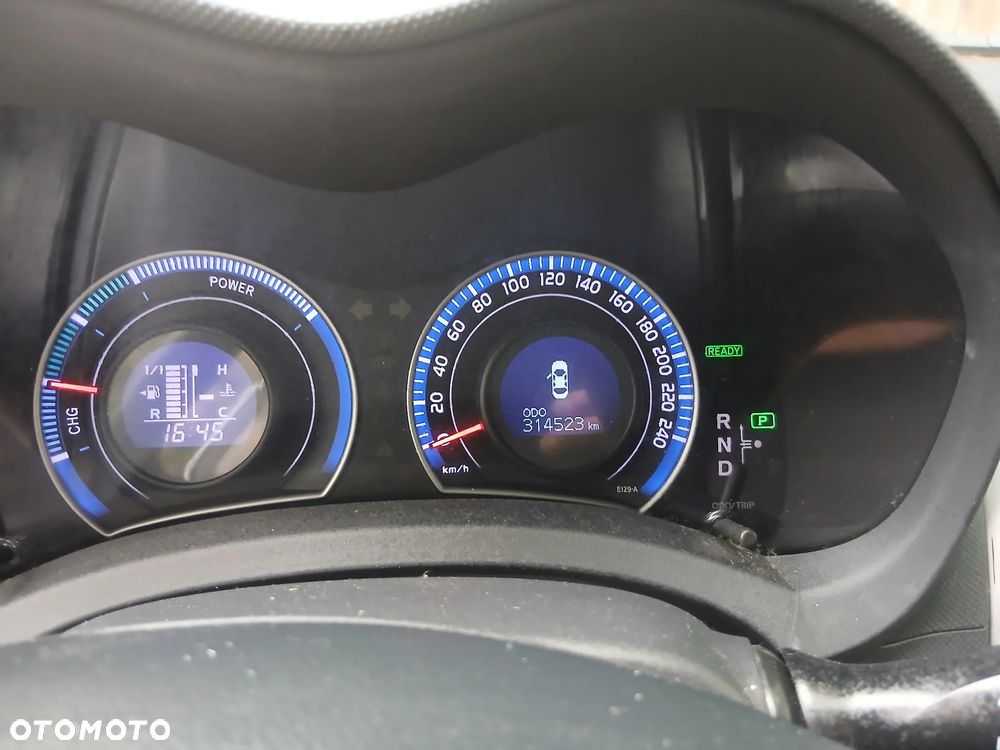 Toyota Auris - 11