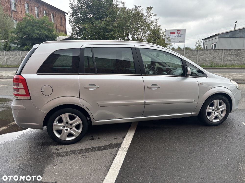 Opel Zafira - 3