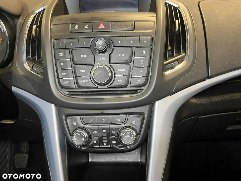 Opel Zafira - 27