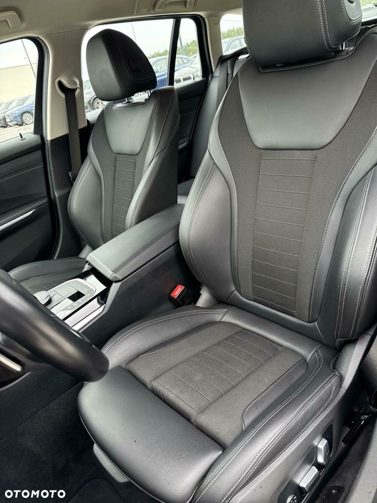 BMW Seria 3 320d Sport Line - 16