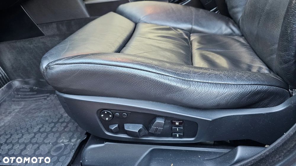 BMW Seria 5 530i - 36