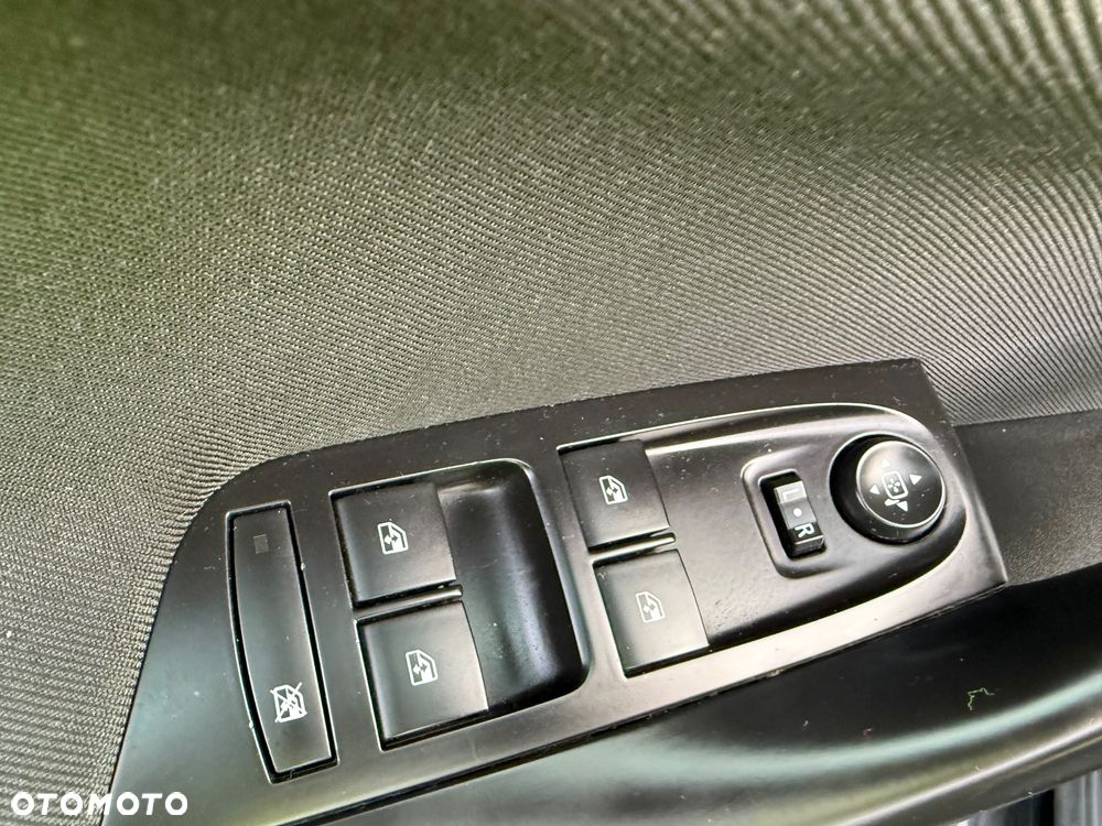 Opel Astra 1.5 D Start/Stop 2020 - 9