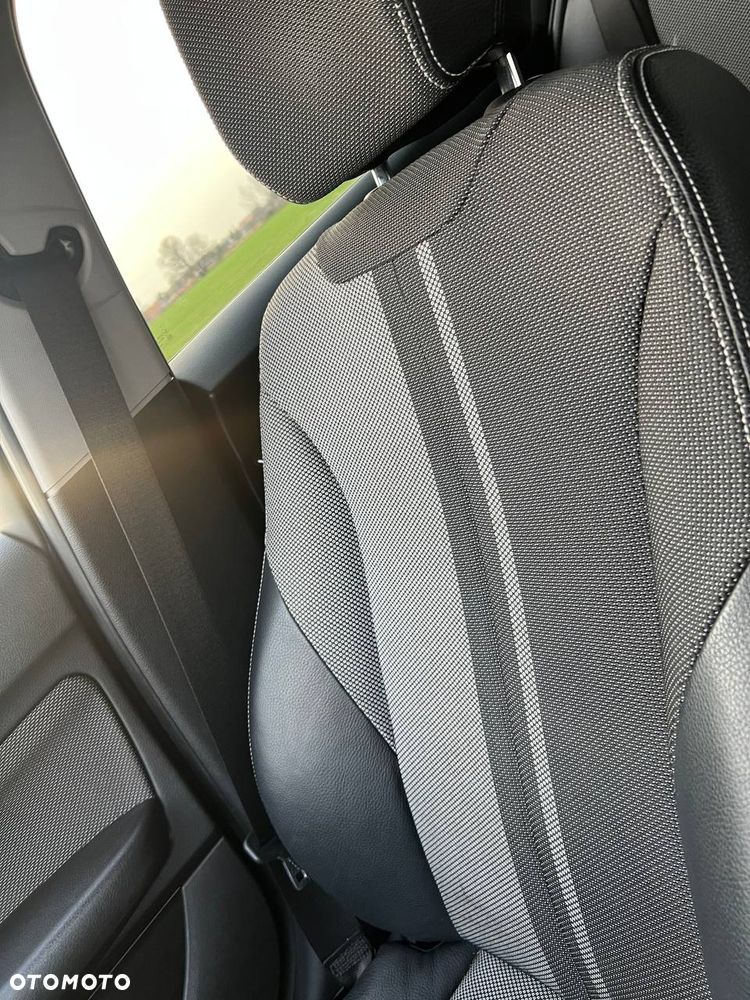 BMW Seria 1 120d xDrive - 22