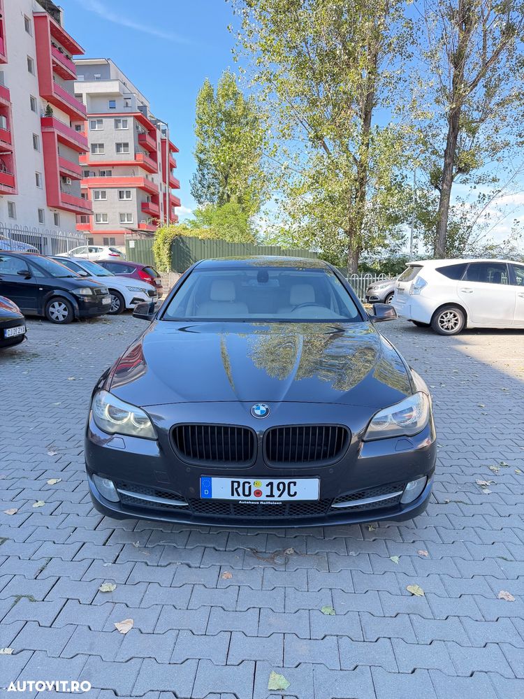 BMW Seria 5 520d Sport-Aut. - 1