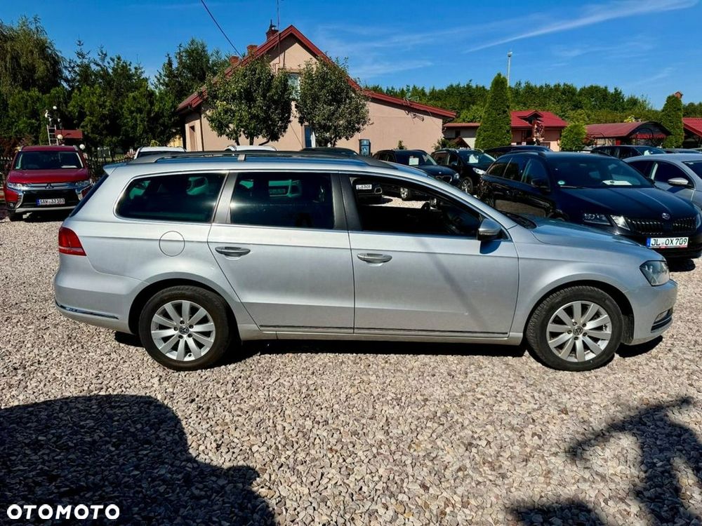 Volkswagen Passat - 4