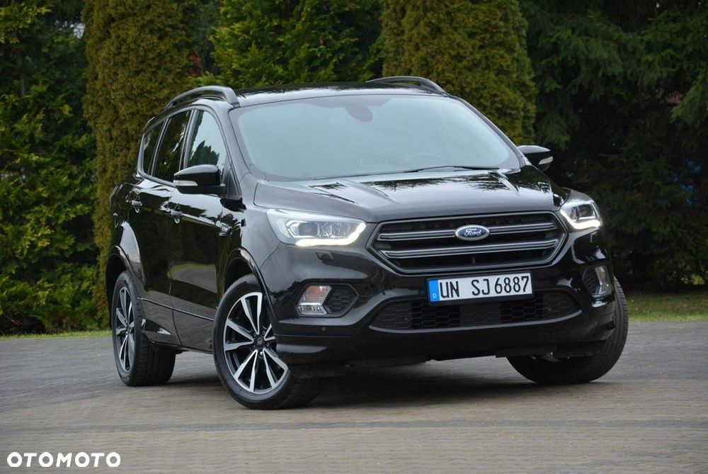 Ford Kuga 1.5 EcoBoost 2x4 ST-Line - 9