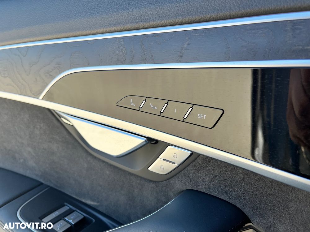 Audi A8 - 12