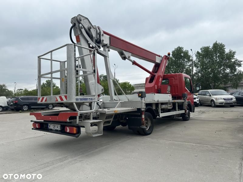 Nissan CABSTAR - 4