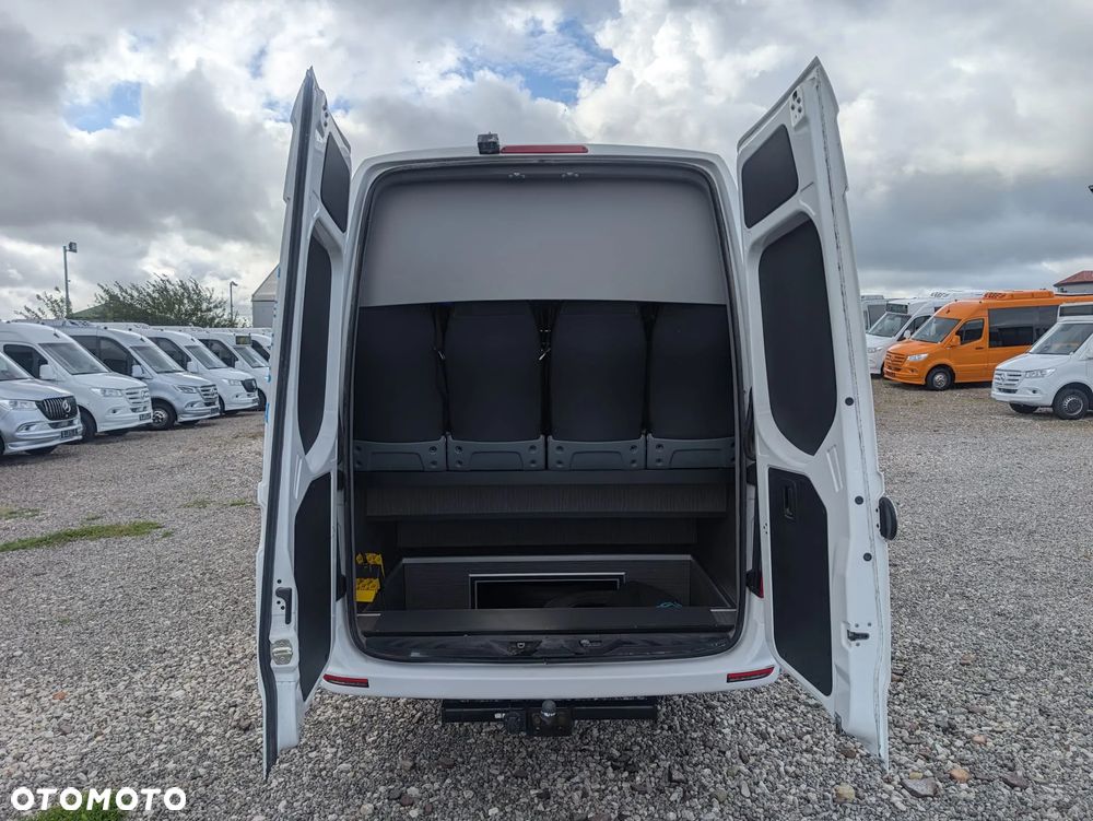 Mercedes-Benz Sprinter 517 - 6