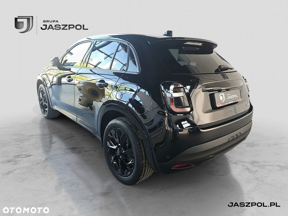 Fiat 600 1.2 Turbo Sport eDCT - 6