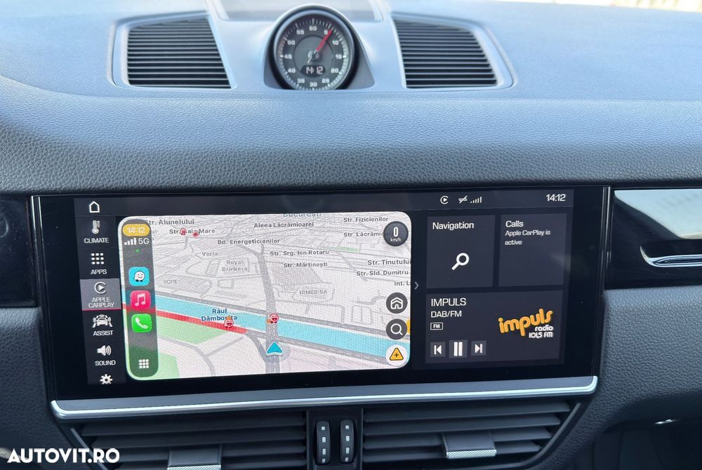 Porsche Cayenne - 38