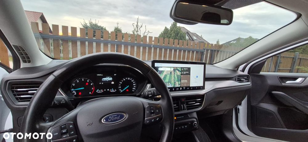 Ford Focus 1.0 EcoBoost Titanium - 32