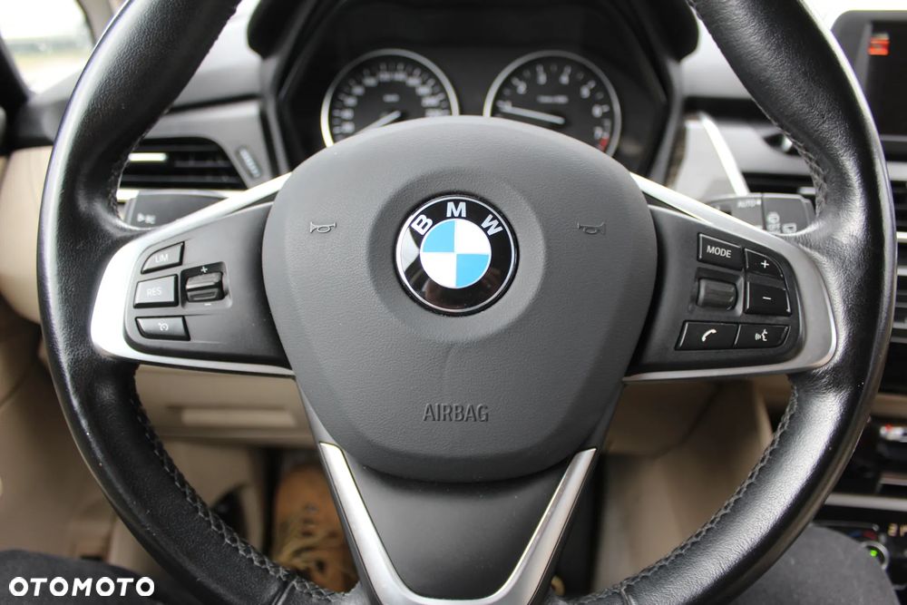 BMW Seria 2 218i Luxury Line - 17