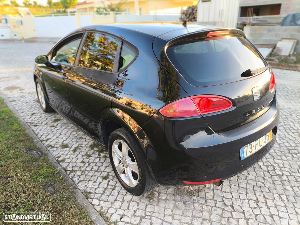 SEAT Leon 1.9 TDI Ecomotive Reference - 2