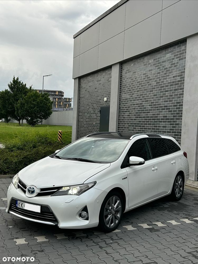 Toyota Auris Hybrid 135 Prestige - 3