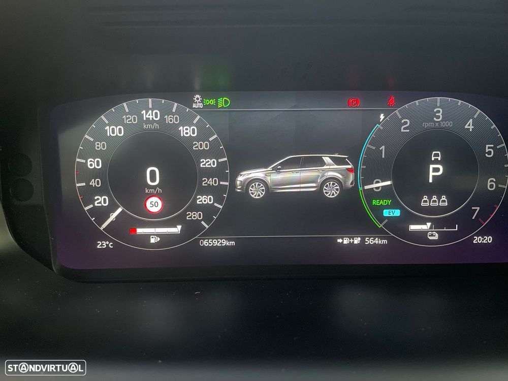 Land Rover Discovery Sport P300e R-Dynamic HSE - 16