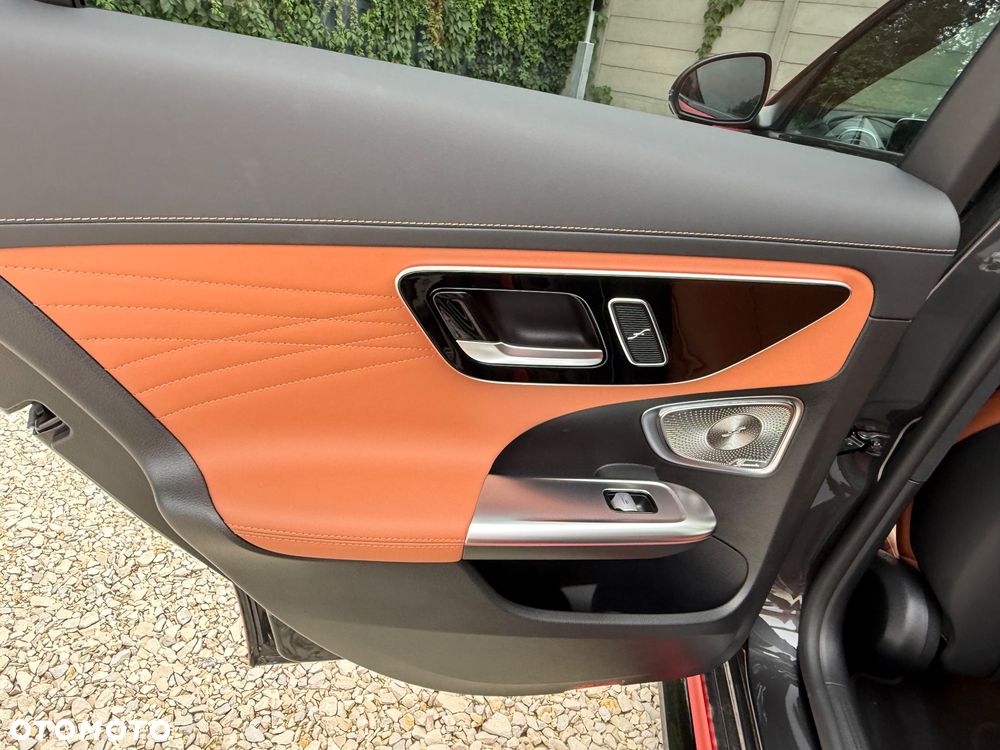 Mercedes-Benz Klasa C 400 e PHEV 4-Matic AMG - 26