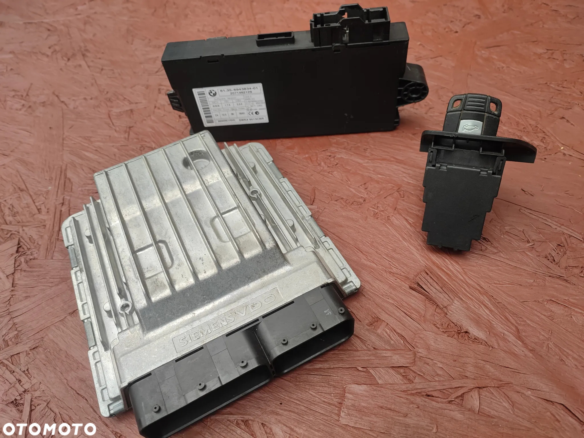 BMW E81 / E87N / E92 / E93 / E90 ORYGINALNY ZESTAW STARTOWY SILNIKA N43B18 ( 1.8i ) MANUAL EUROPA ( STEROWNIK DME MSD802 + MODUŁ CAS + KLUCZYK ) O NR. 12 14 7 580 280 / 12 14 7 599 881 OEM SPRAWNY W 100% - 16