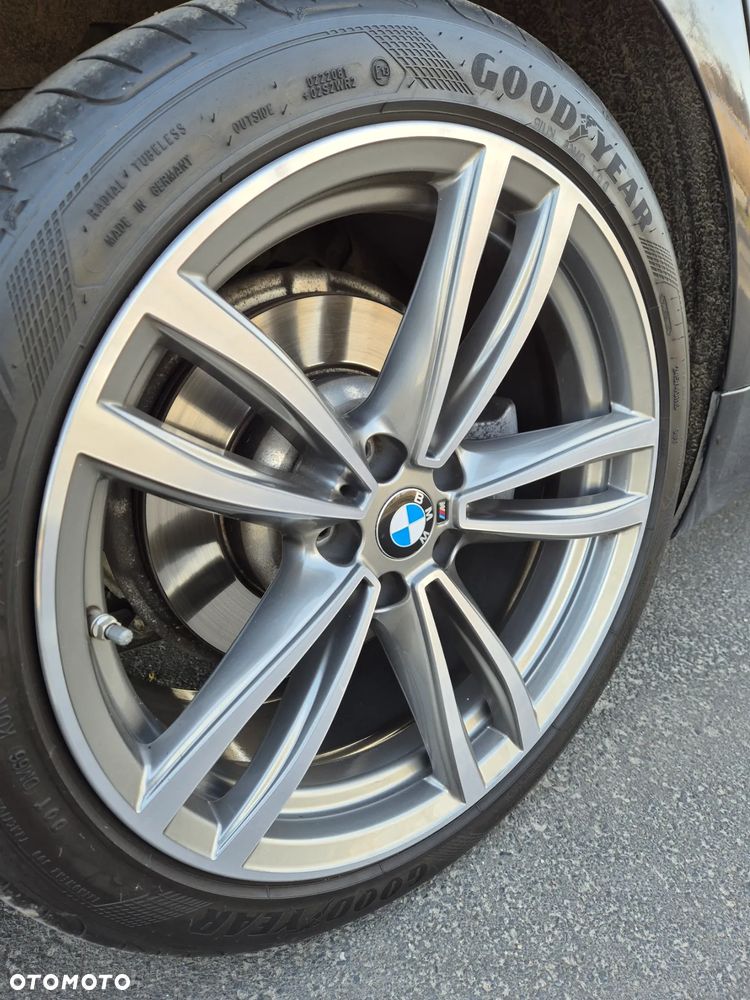 BMW Seria 5 520d - 32