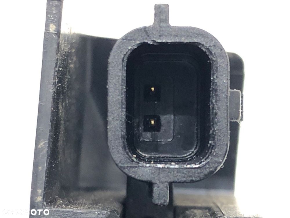 ZAMEK DRZWI PRAWY TYŁ  DACIA DUSTER (HM_) 2017 - 2022 1.5 dCi 115 (HMAD) 85 kW [116 KM] olej - 3