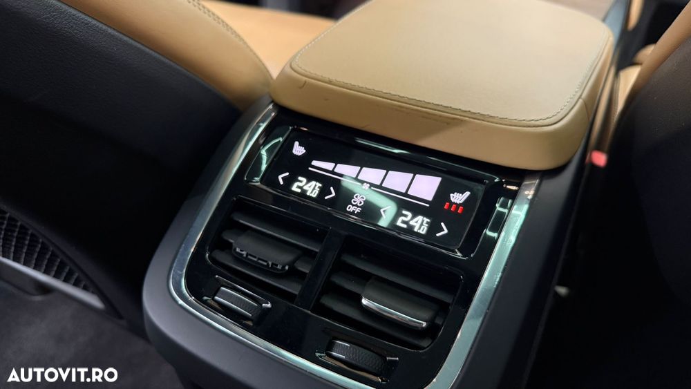 Volvo XC 90 D5 AWD Inscription - 29