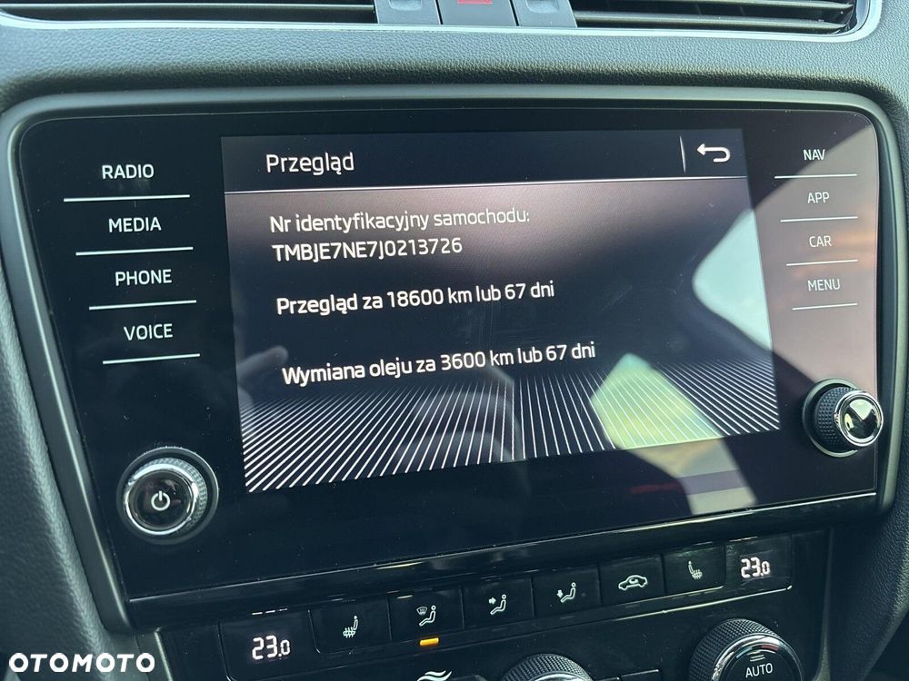 Skoda Octavia 2.0 TSI RS - 24