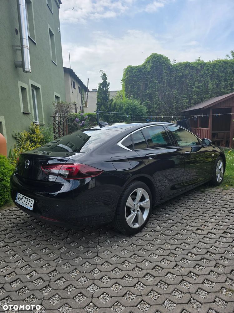 Opel Insignia 1.5 T Elite S&S - 17