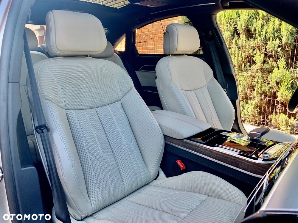 Audi A8 L 55 TFSI quattro tiptronic - 14