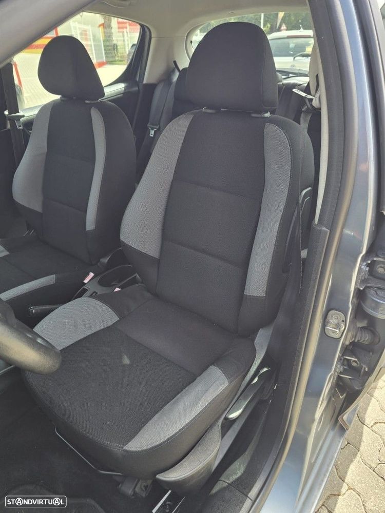 Peugeot 207 1.4 16V Trendy - 9
