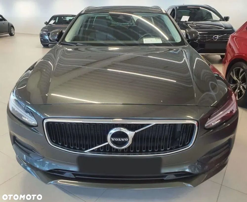 Volvo V90 D5 AWD Geartronic Momentum Pro - 10