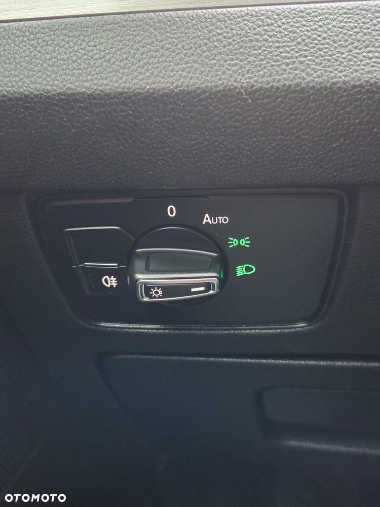 Volkswagen Passat 2.0 TDI SCR Comfortline DSG - 5