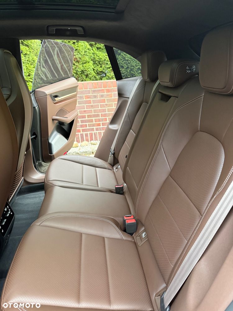 Porsche Macan - 28