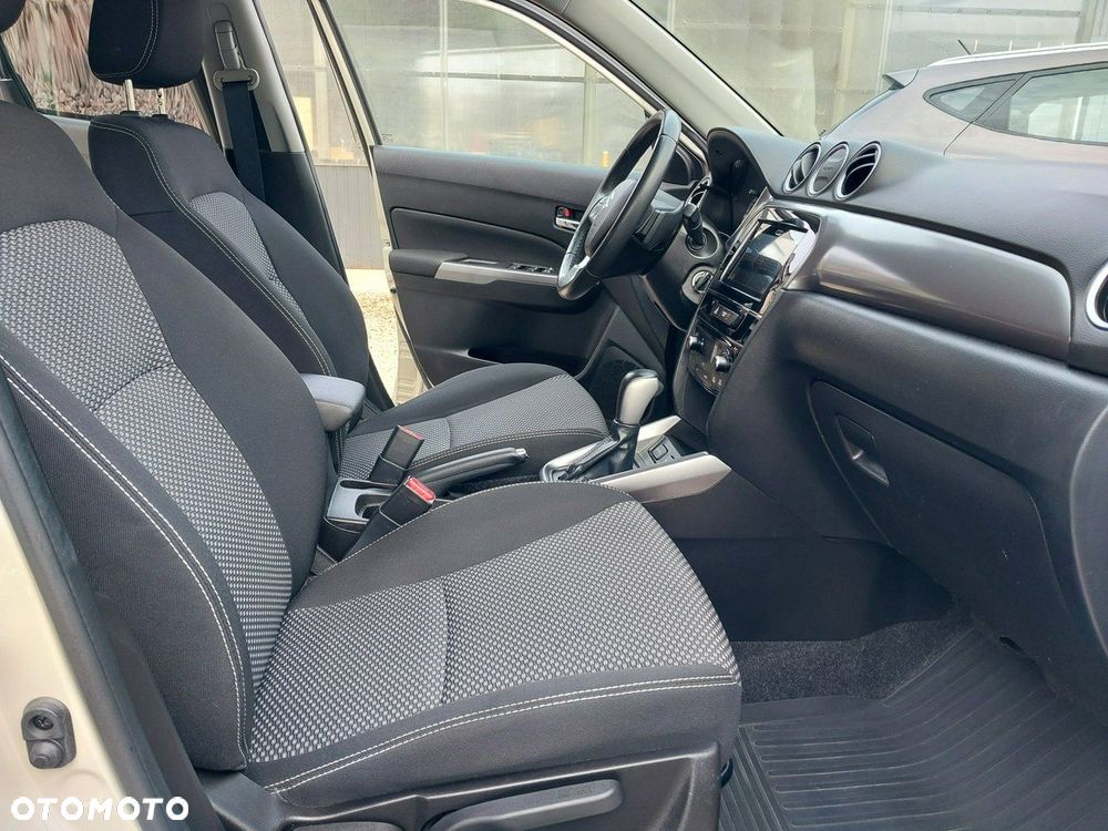 Suzuki Vitara 1.4 Boosterjet Premium 2WD - 17