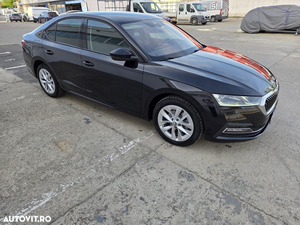 Skoda Octavia 2.0 TDI DSG Style - 4