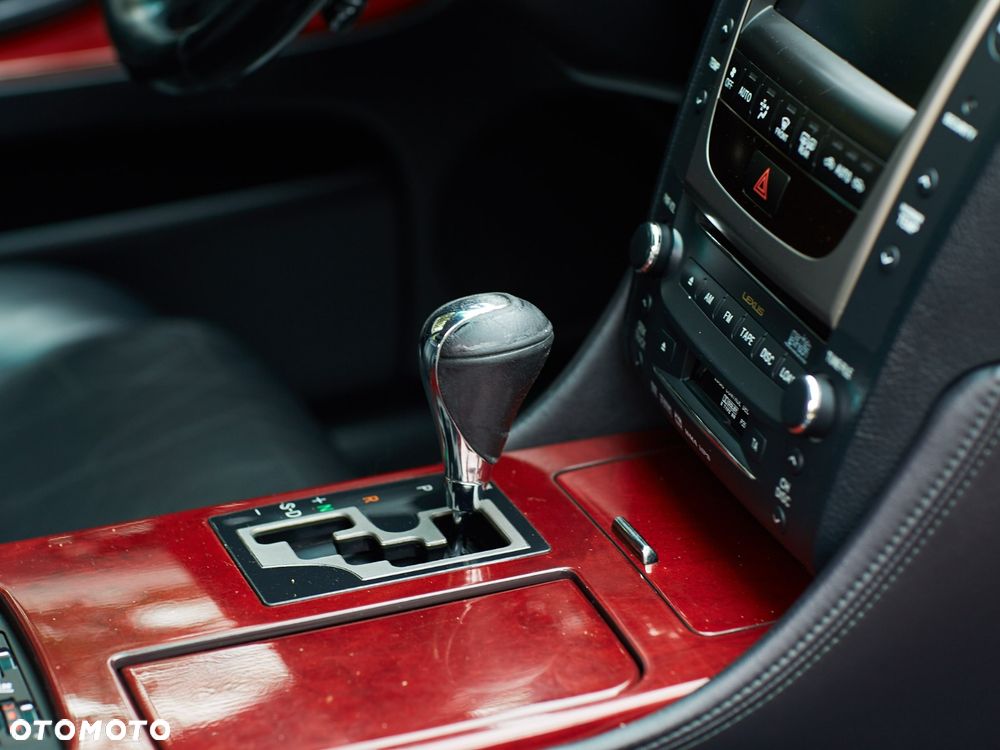 Lexus GS 450h - 14