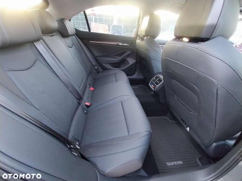 Skoda Superb 2.0 TSI 4x4 L&K DSG - 7