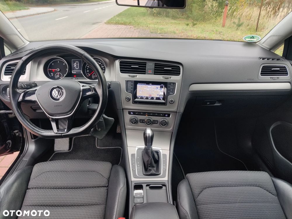 Volkswagen Golf 1.6 TDI BlueMotion Technology DSG Comfortline - 22