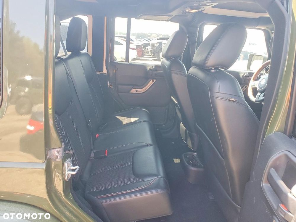 Jeep Wrangler 3.6 Unlim Sahara - 12