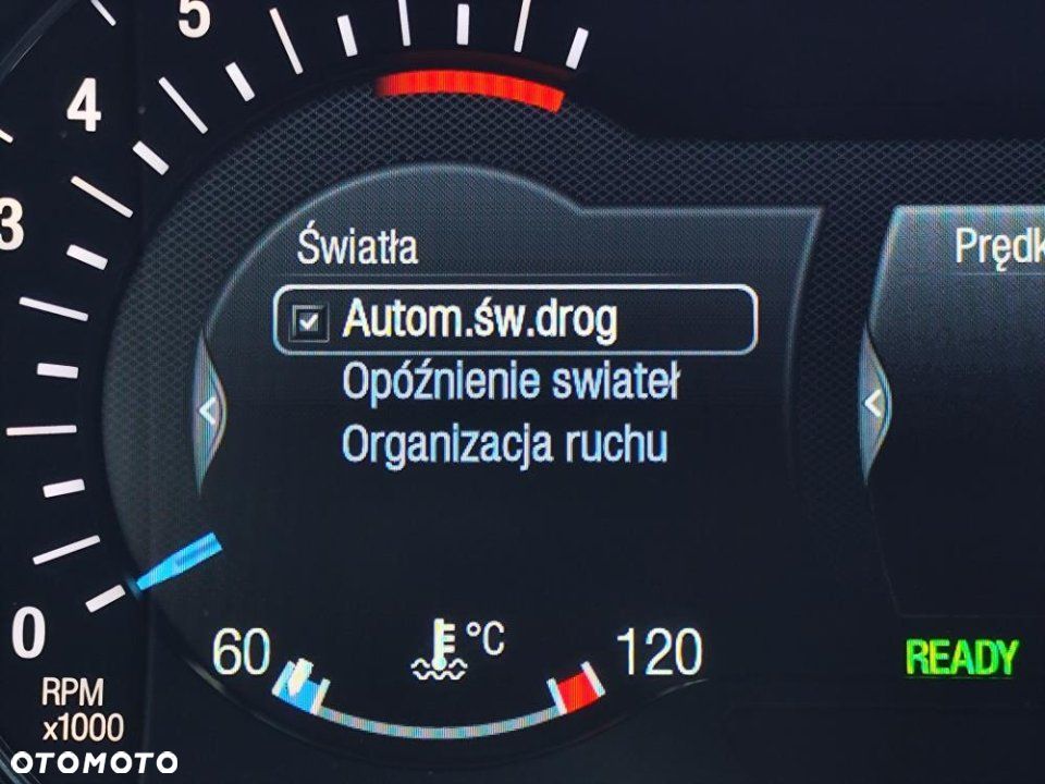 Ford S-Max - 33