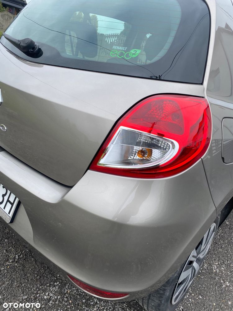 Renault Clio - 16